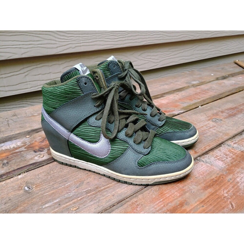 Nike Dunk Sky High Hidden Wedge Sneakers Carbon Green 528899-302 Women’s US 8